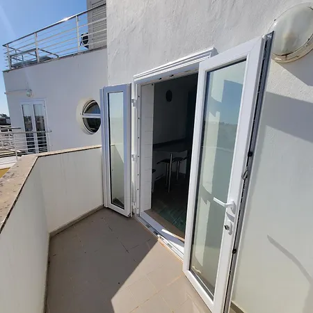 Newly Remodeled 2bd Brilliant Oura Strip 9min Apartmán