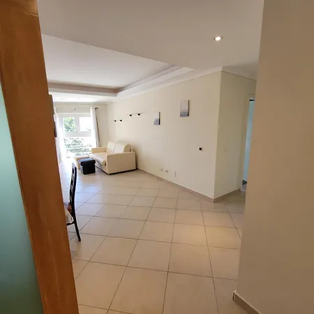 Newly Remodeled 2bd Brilliant Oura Strip 9min Albufeira