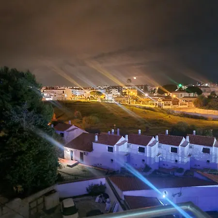 Newly Remodeled 2bd Brilliant Oura Strip 9min *