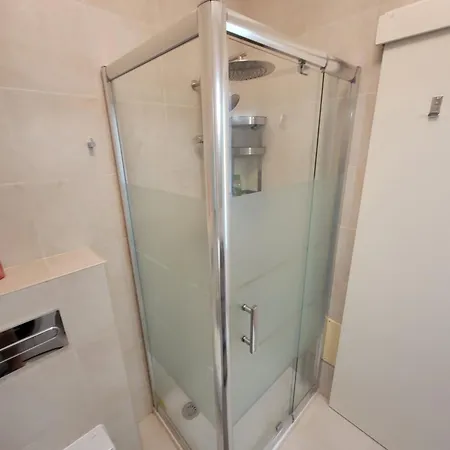 Newly Remodeled 2bd Brilliant Oura Strip 9min Albufeira