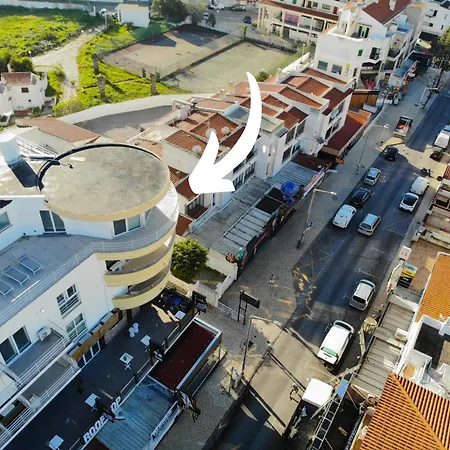 Newly Remodeled 2bd Brilliant Oura Strip 9min