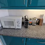 Newly Remodeled 2bd Brilliant Oura Strip 9min Apartman