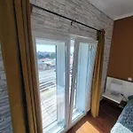 Newly Remodeled 2bd Brilliant Oura Strip 9min Apartman *