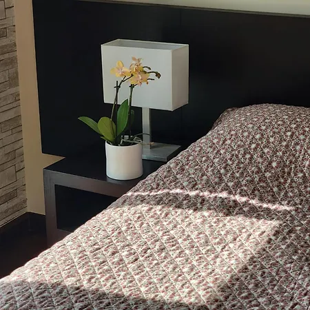 Newly Remodeled 2bd Brilliant Oura Strip 9min * アルブフェイラ