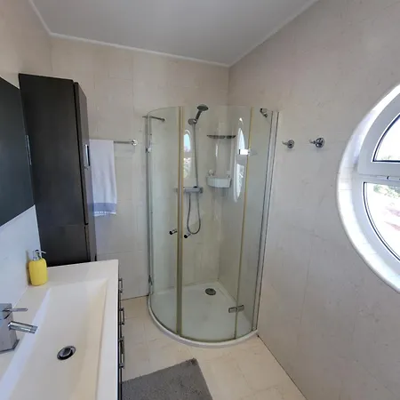 Newly Remodeled 2bd Brilliant Oura Strip 9min * アルブフェイラ